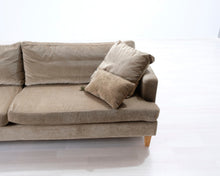 Lataa kuva Galleria-katseluun, 4-istuttava samettisohva vihreä
