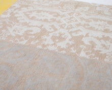 Lataa kuva Galleria-katseluun, Louis de Poortere Yellow matto 140 x 200 cm
