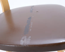 Lataa kuva Galleria-katseluun, Artek 69 tuoli koivu / ruskea tekonahka
