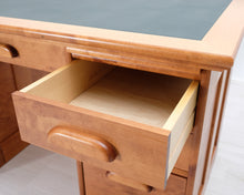 Load image into Gallery viewer, Boknäs kirjoituspöytä puinen
