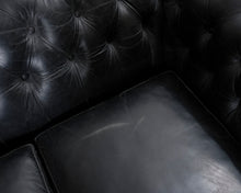 Load image into Gallery viewer, 2-istuttava nahkasohva tummanharmaa
