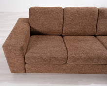 Lataa kuva Galleria-katseluun, 3-istuttava kangassohva ruskea
