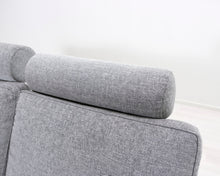 Lataa kuva Galleria-katseluun, Möbelform Pluz 4-istuttava divaanisohva ja rahi harmaa
