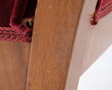 Lataa kuva Galleria-katseluun, Antiikkinen pianojakkara
