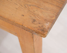 Lataa kuva Galleria-katseluun, Antiikkinen ruokapöytä
