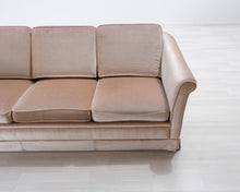 Lataa kuva Galleria-katseluun, 3-istuttava kangassohva vaaleanpunainen
