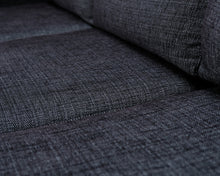 Lataa kuva Galleria-katseluun, 3-istuttava kangassohva tummanharmaa
