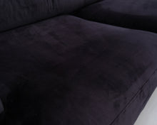 Lataa kuva Galleria-katseluun, 3-istuttava samettisohva musta
