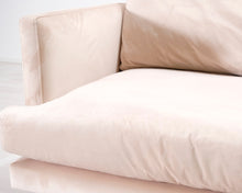 Lataa kuva Galleria-katseluun, 3-istuttava samettisohva vaaleanpunainen
