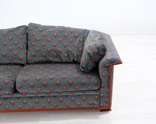 Lataa kuva Galleria-katseluun, 3-istuttava kangassohva kuviollisella verhoilulla
