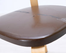 Lataa kuva Galleria-katseluun, Artek 69 tuoli koivu / ruskea tekonahka
