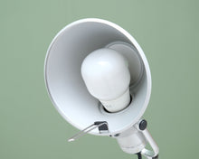Load image into Gallery viewer, Arteminde Tolomeo pöytävalaisin
