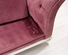 Lataa kuva Galleria-katseluun, 3-istuttava kangassohva vaaleanpunainen
