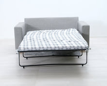 Load image into Gallery viewer, Asko 2-istuttava vuodensohva harmaa
