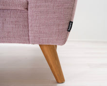 Load image into Gallery viewer, Möbelmästarna Gilbert 2-istuttava kangassohva vaaleanpunainen
