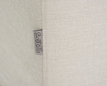 Lataa kuva Galleria-katseluun, Armetal Italia 3-istuttava vuodesohva valkoinen
