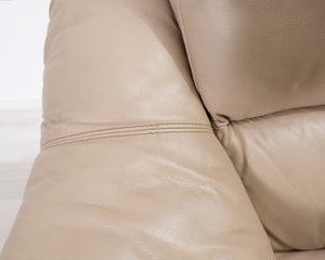 2-istuttava nahkasohva beige