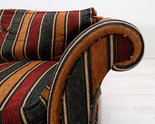 Lataa kuva Galleria-katseluun, 3-istuttava kangassohva raidallinen
