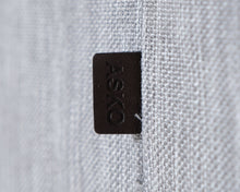 Load image into Gallery viewer, Asko Florence 3-istuttava kangassohva vaaleanharmaa
