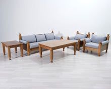 Lataa kuva Galleria-katseluun, 3-istuttava kangassohva vaaleansininen
