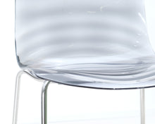 Lataa kuva Galleria-katseluun, Calligaris ruokatuoli läpinäkyvällä istuimella
