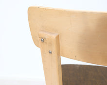 Lataa kuva Galleria-katseluun, Artek 69 tuoli kangasistuimella
