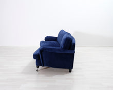 Lataa kuva Galleria-katseluun, 3-istuttava kangassohva tummansininen
