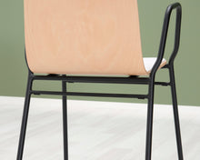 Lataa kuva Galleria-katseluun, Hem Touchwood Armchair tuoli mustalla metallirungolla
