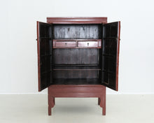 Lataa kuva Galleria-katseluun, Antiikkinen kiinalainen kaappi
