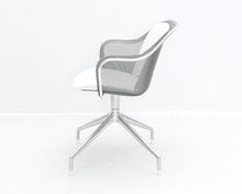 Load image into Gallery viewer, B&amp;B Italia Iuta työtuoli
