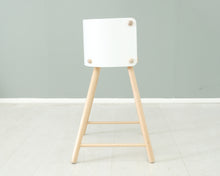 Lataa kuva Galleria-katseluun, Artek 616 syöttötuoli valkoinen
