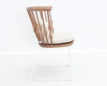 Lataa kuva Galleria-katseluun, Andreu World Nub puunojatuoli kelkkajaloilla
