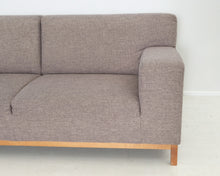 Load image into Gallery viewer, Asko klassinen sohva
