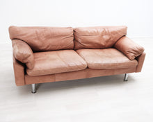 Lataa kuva Galleria-katseluun, 3-istuttava nahkasohva konjakinruskea
