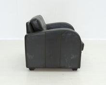 Lataa kuva Galleria-katseluun, Antiikkinahkainen nojatuoli II
