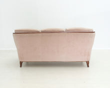 Lataa kuva Galleria-katseluun, Vintage 3-istuttava sohva silkkisamettia roosa
