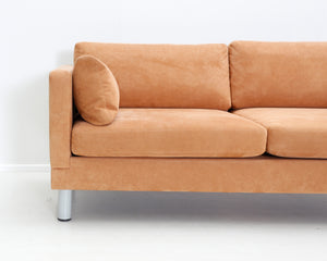 3-istuttava Alcantara sohva vaaleanruskea