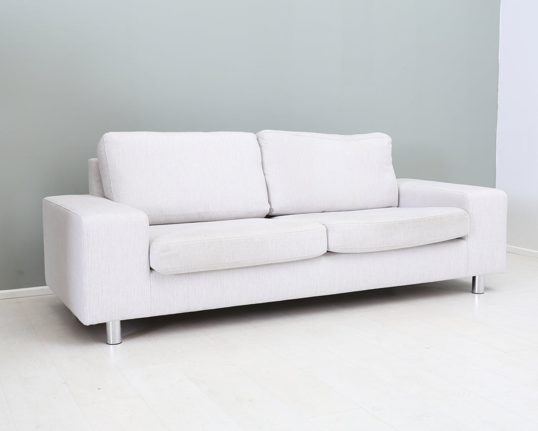 3-istuttava kangassohva vaalea beige