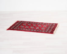 Lataa kuva Galleria-katseluun, Itämainen matto 79 x 120 cm
