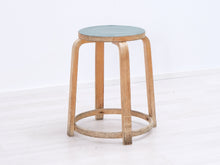 Lataa kuva Galleria-katseluun, Artek 64 baarijakkara
