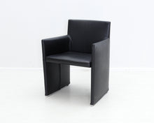 Load image into Gallery viewer, B&amp;B Italia Posa nojatuoli musta
