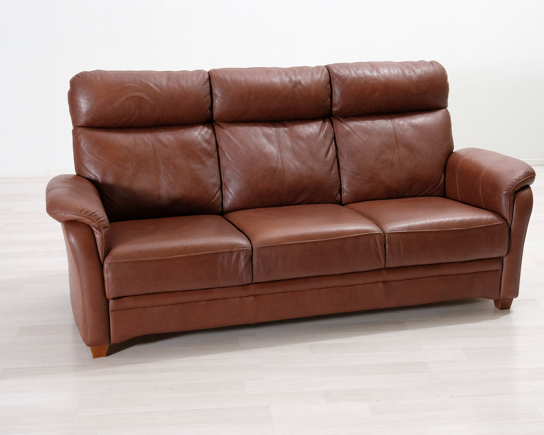 3-istuttava nahkasohva ruskea