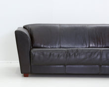 Lataa kuva Galleria-katseluun, 3-istuttava nahkasohva tummanruskea
