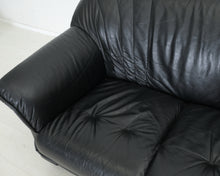 Lataa kuva Galleria-katseluun, 3-istuttava nahkasohva musta
