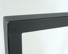 Lataa kuva Galleria-katseluun, Hay Loop Stand naulakko musta
