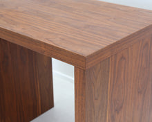 Load image into Gallery viewer, Baaripöytä
