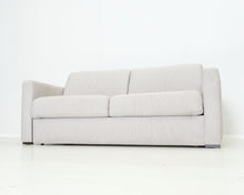Load image into Gallery viewer, Asko 2,5-istuttava vuodesohva vaaleanharmaa

