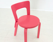 Lataa kuva Galleria-katseluun, Artek 65 ruokatuoli punainen
