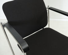 Load image into Gallery viewer, Avarte Yrjö Kukkapuro tuoli musta
