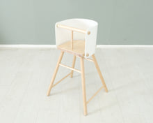 Lataa kuva Galleria-katseluun, Artek 616 syöttötuoli valkoinen
